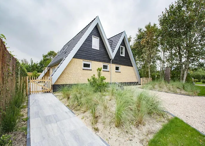 Luxury Holiday Home By Seaside And Dunes